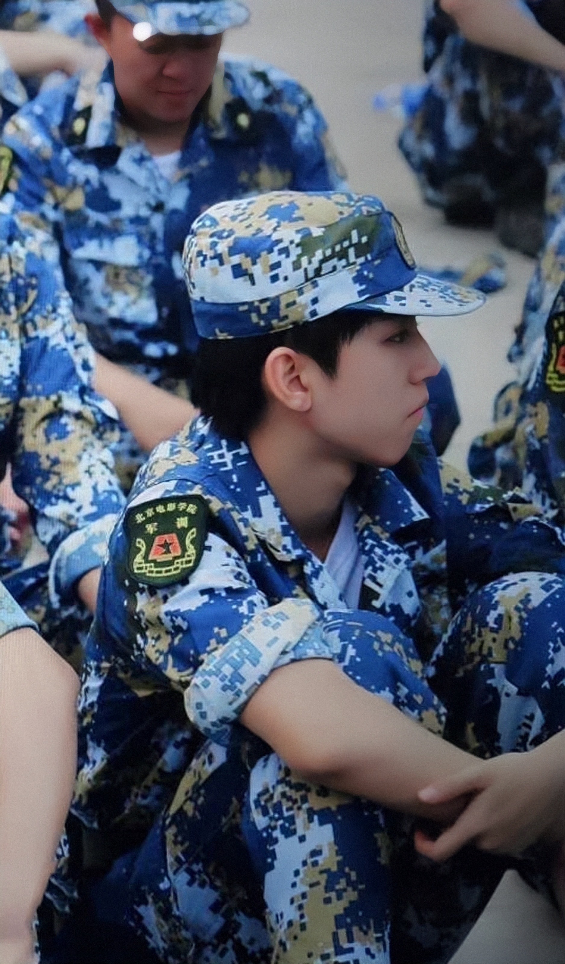 喜欢一些军训帅哥049904990499|军训|帅哥_新浪新闻