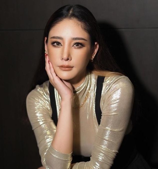 泰国当红女演员tangmo坠河警方搜救一夜未果案件疑点重重