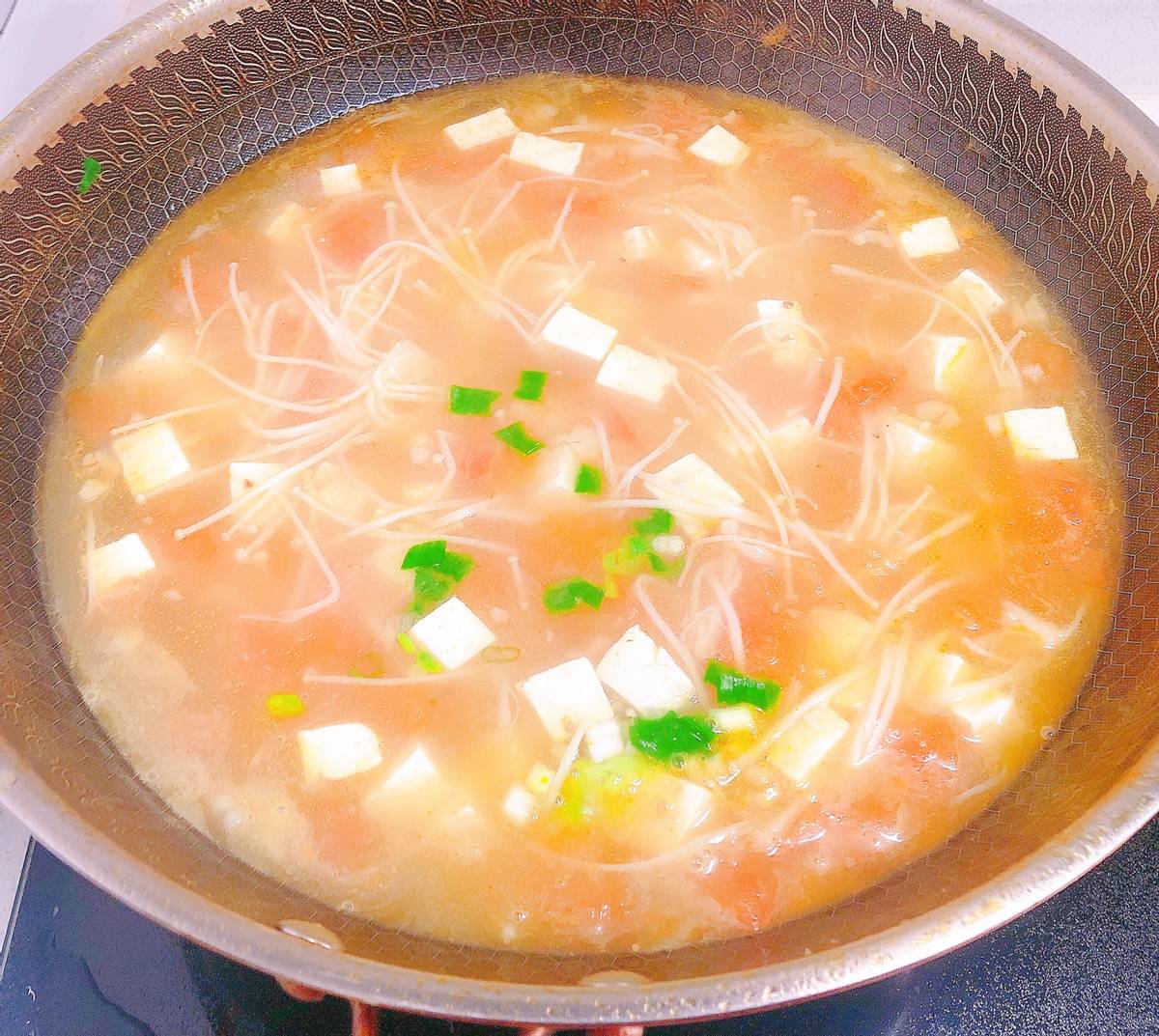 初春暖身必备金针菇豆腐汤口感鲜美酸甜开胃巨好喝