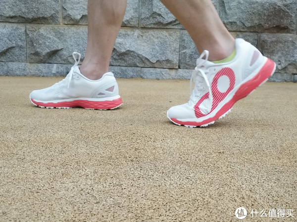 2022减脂瘦身必不可少的跑步装备，亲测三款性能不错的咕咚跑鞋休闲区蓝鸢梦想 - Www.slyday.coM