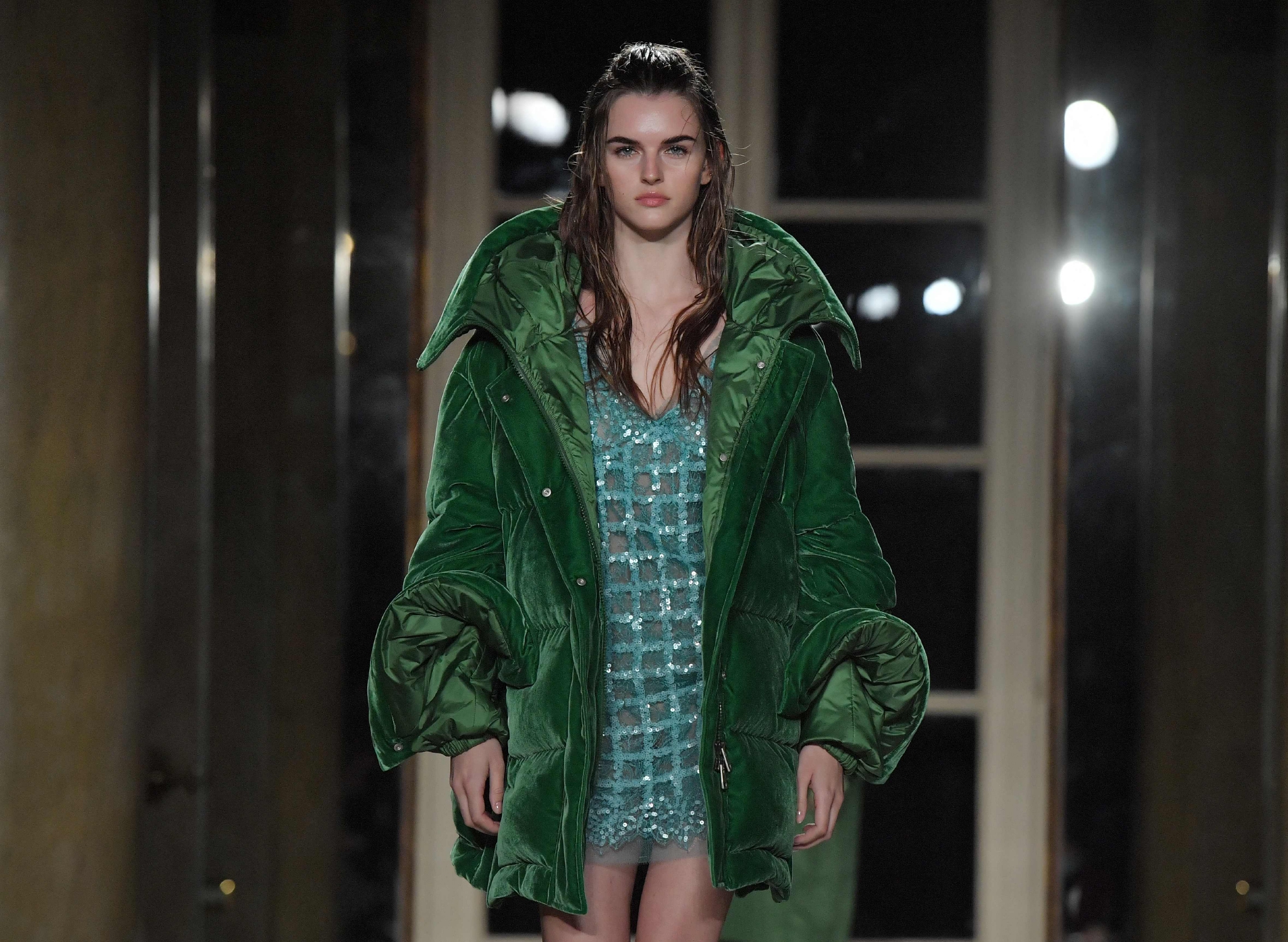 米兰时装周ermannoscervino品牌时装秀