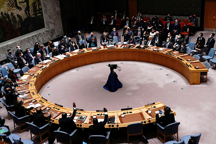当地时间2022年2月25日，美国纽约，联合国安理会就美国、阿尔巴尼亚提交的关于乌克兰局势的决议草案进行投票。澎湃影像 图
