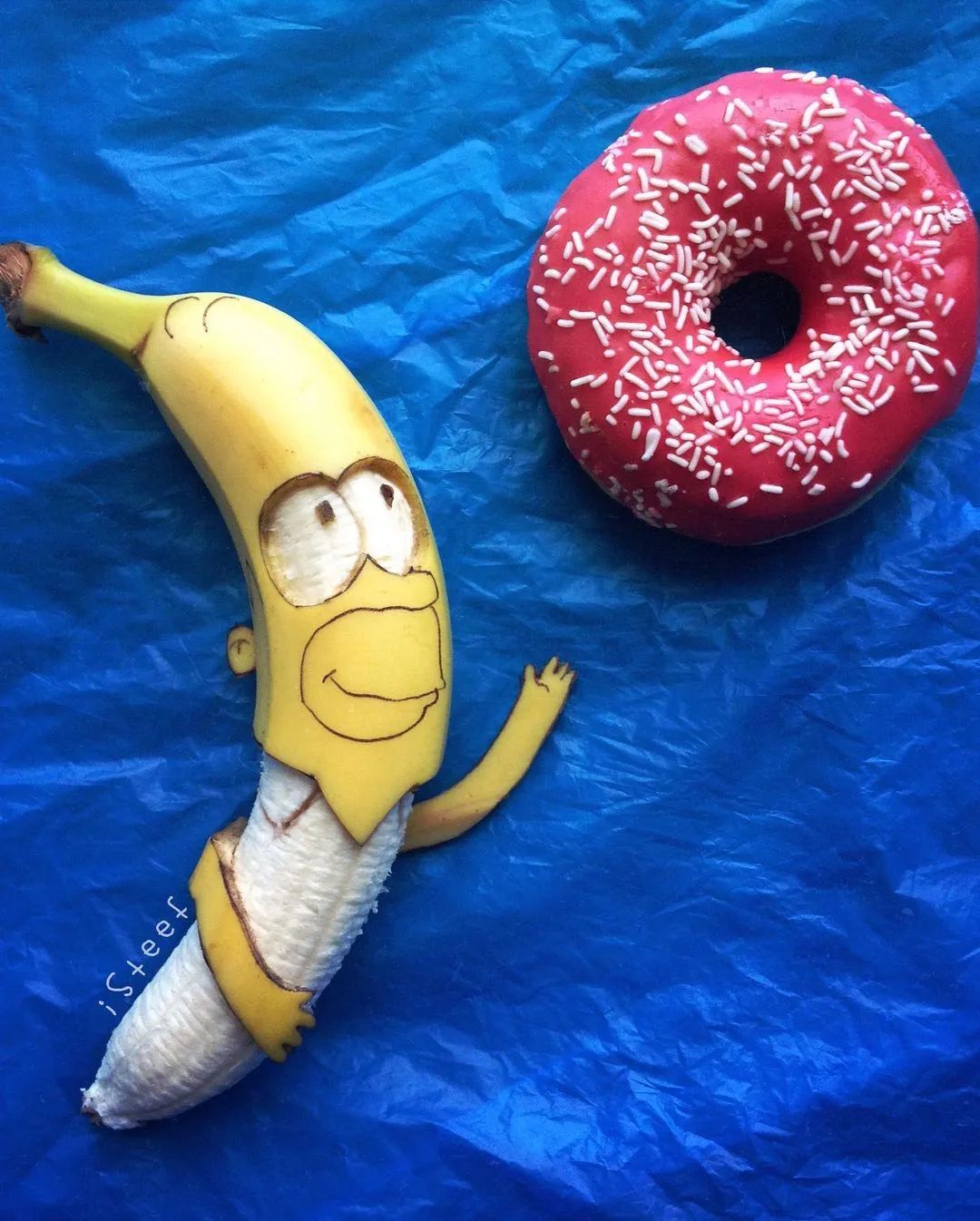 玩香蕉的艺术家最新作品,打破想象力的边界,作品更有趣了__财经头条