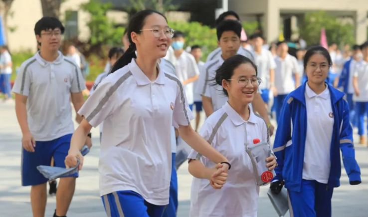 这种题型将在中考退出历史舞台,学生欢呼雀跃,幸福来得太突然了休闲区蓝鸢梦想 - Www.slyday.coM 这种题型将在中考退出历史舞台,学生欢呼雀跃,幸福来得太突然了休闲区蓝鸢梦想 - Www.slyday.coM