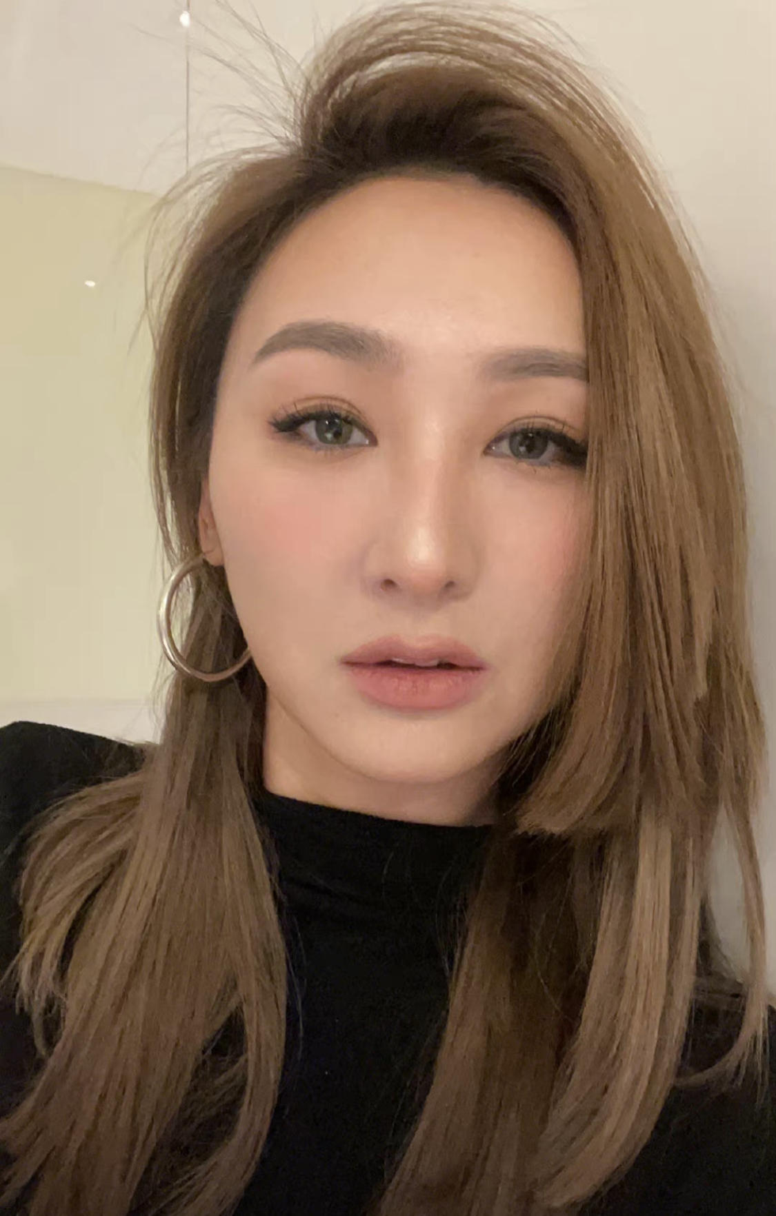 高海宁疑因不续约被飞出剧组?黄智雯顶替出演内地剧《隐娘》|黄智雯|高海宁|隐娘_新浪新闻
