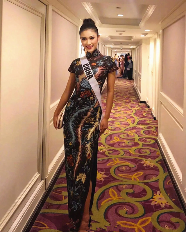 环球小姐中国冠军秦美苏窈窕身材美如冠玉可甜可盐风格多样