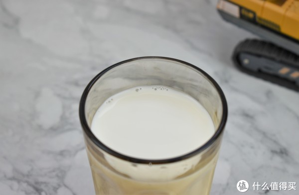 喝出一天好元气！一起感受供港壹号纯牛奶的纯香体验吧!休闲区蓝鸢梦想 - Www.slyday.coM