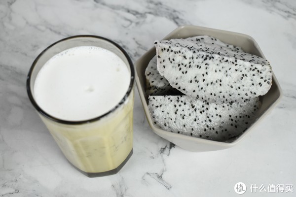 喝出一天好元气！一起感受供港壹号纯牛奶的纯香体验吧!休闲区蓝鸢梦想 - Www.slyday.coM