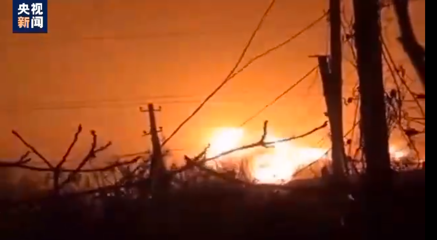 美英欧加向俄扔下“金融核弹”！中国驻乌大使已不在基辅？本人回应让人泪目，视频来了休闲区蓝鸢梦想 - Www.slyday.coM