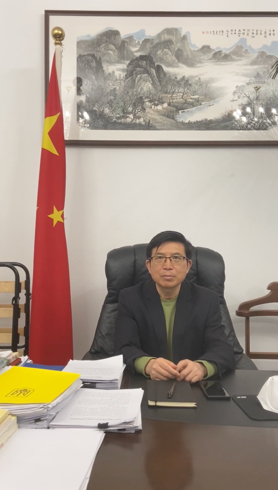 美英欧加向俄扔下“金融核弹”！中国驻乌大使已不在基辅？本人回应让人泪目，视频来了休闲区蓝鸢梦想 - Www.slyday.coM