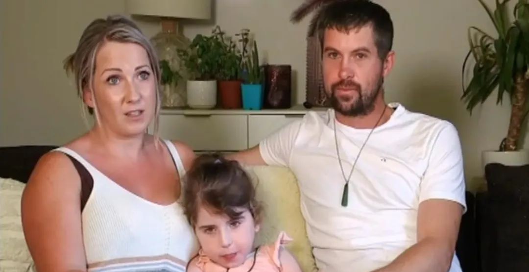 4岁残疾女孩无法获得居留权,一家人被迫离开新西兰!休闲区蓝鸢梦想 - Www.slyday.coM 4岁残疾女孩无法获得居留权,一家人被迫离开新西兰!休闲区蓝鸢梦想 - Www.slyday.coM