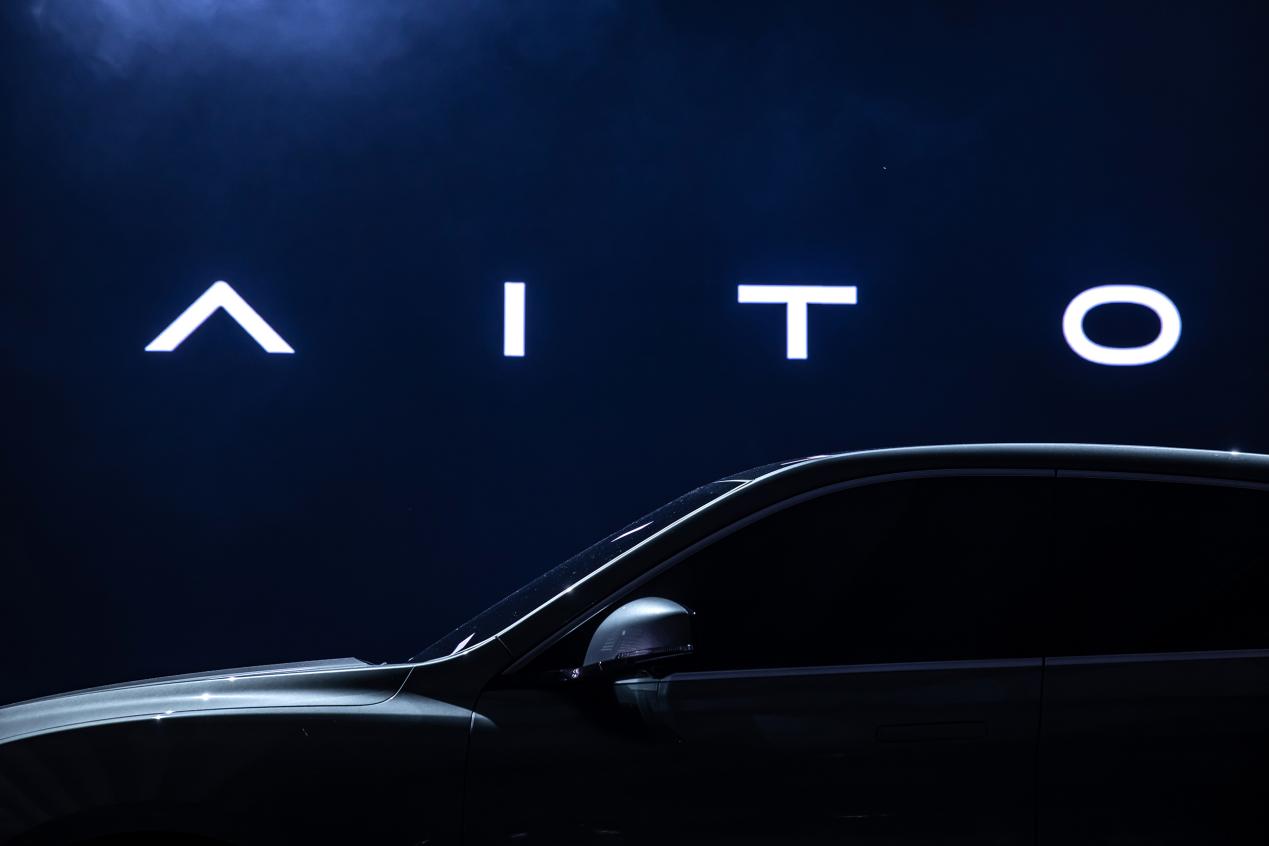 产品硬核,品牌高端化,赛力斯如何引领行业未来之路?-新浪汽车