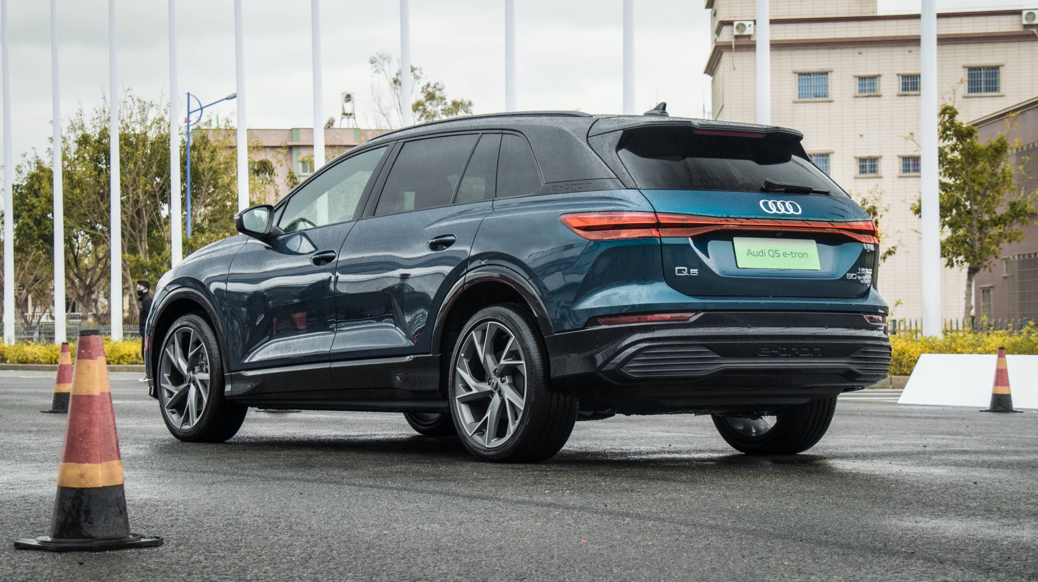 奥迪q5 e-tron:注定成为焦点,但注定能热销吗?-新浪汽车