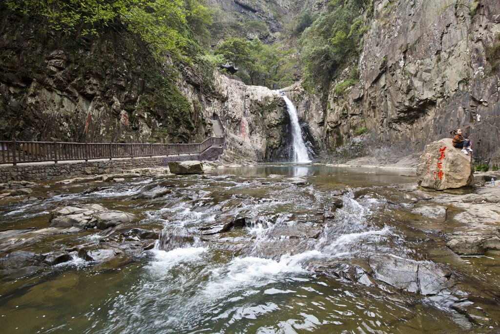 瀑奇,寺古,岩险,谷幽,水秀而闻名的诸暨五泄景区|诸暨|水秀|五泄风景