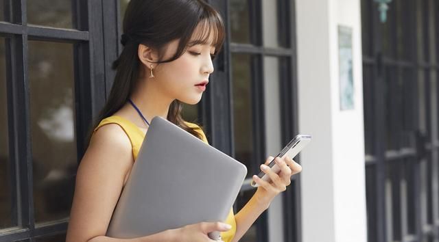 假如你是一位"女强人",如果你只意识到自己的独立面,而没有去感受自己