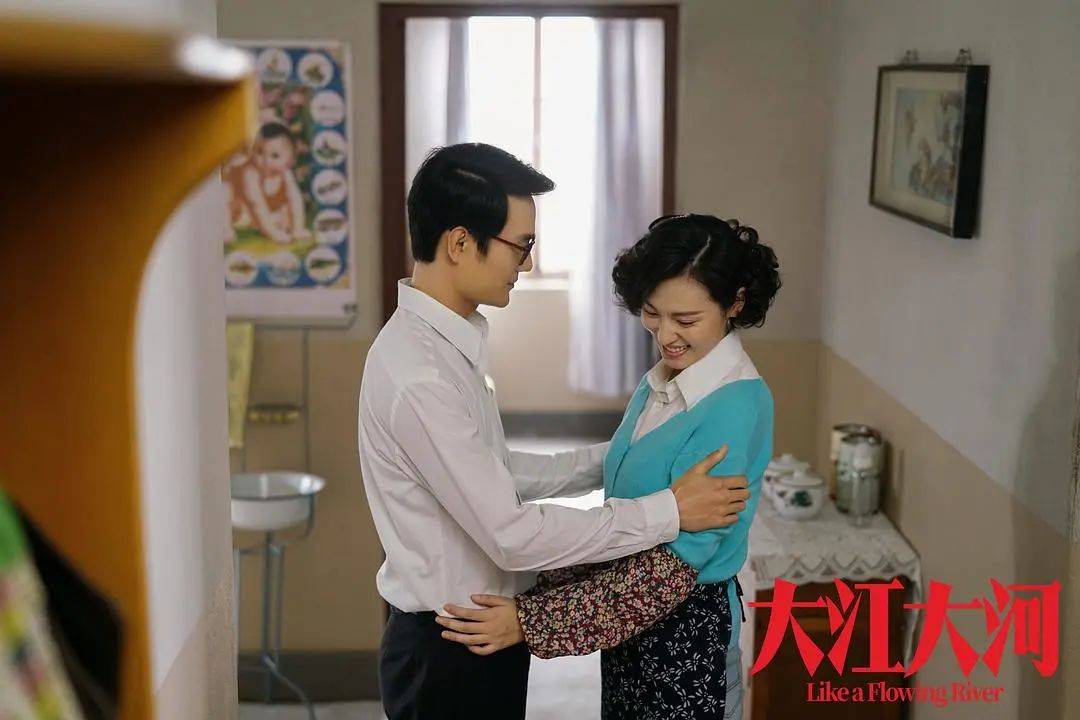 张艺兴和“前妻专业户”搭戏，演绎小情侣的日常，网友直呼甜蜜休闲区蓝鸢梦想 - Www.slyday.coM