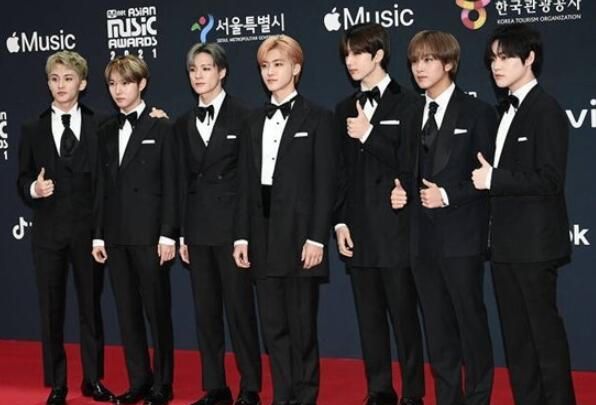 NCT127出道后第一个大赏的“眼泪”,防弹少年团的“无感”休闲区蓝鸢梦想 - Www.slyday.coM NCT127出道后第一个大赏的“眼泪”,防弹少年团的“无感”休闲区蓝鸢梦想 - Www.slyday.coM