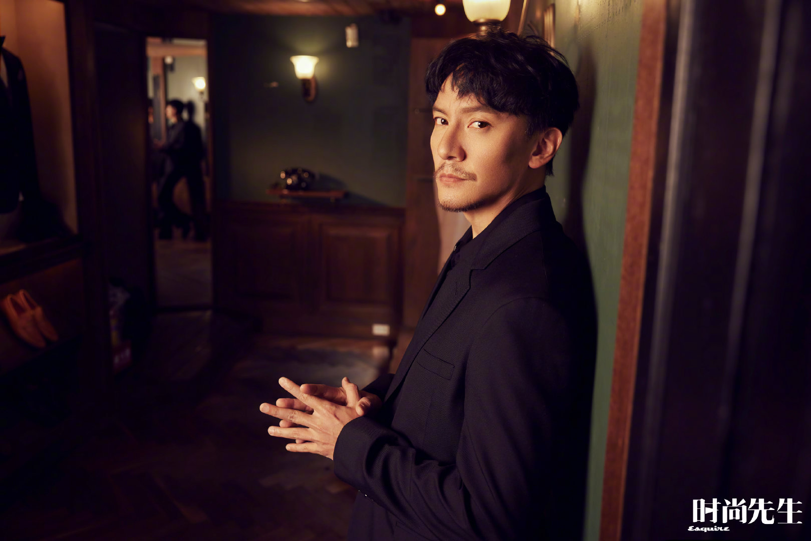 张震时尚先生三月刊封面