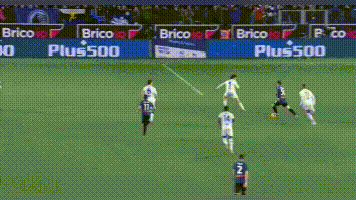 俄球员与乌克兰队友赛后拥抱休闲区蓝鸢梦想 - Www.slyday.coM