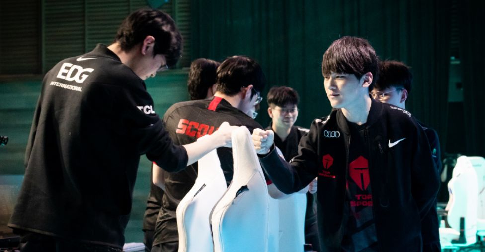 BLG官宣对战TES选手名单,Doggo首发出战,Uzi无缘与JKL交手休闲区蓝鸢梦想 - Www.slyday.coM BLG官宣对战TES选手名单,Doggo首发出战,Uzi无缘与JKL交手休闲区蓝鸢梦想 - Www.slyday.coM