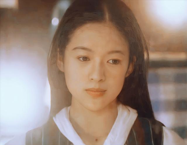 还曾拍过广告,同时在电影《星星点灯》里也出演过一个舞蹈演员的角色.