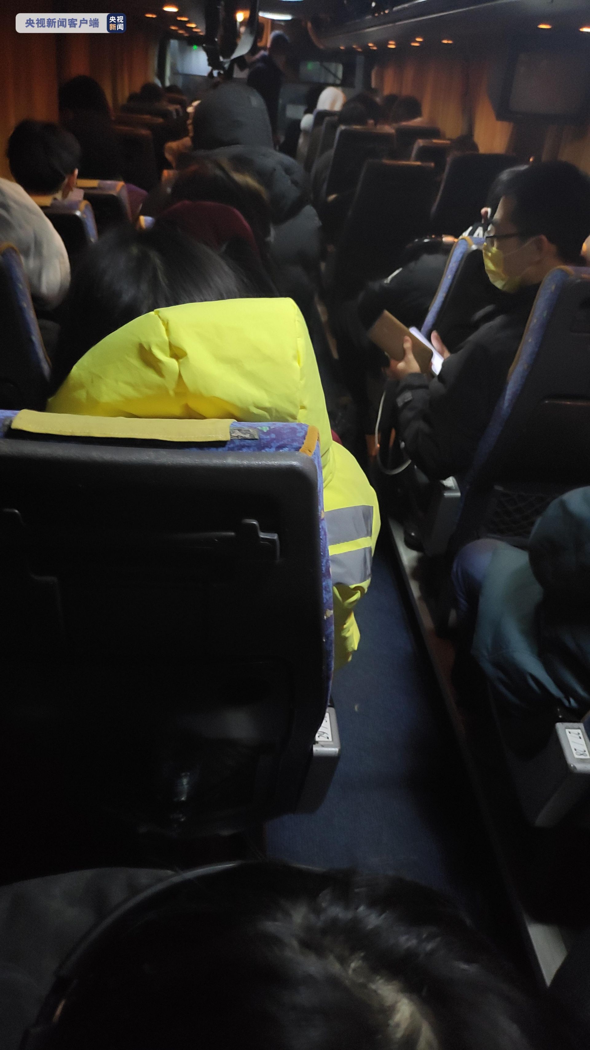 最新动态丨俄国防部：乌克兰军队出亚速海的通道已被完全封锁休闲区蓝鸢梦想 - Www.slyday.coM