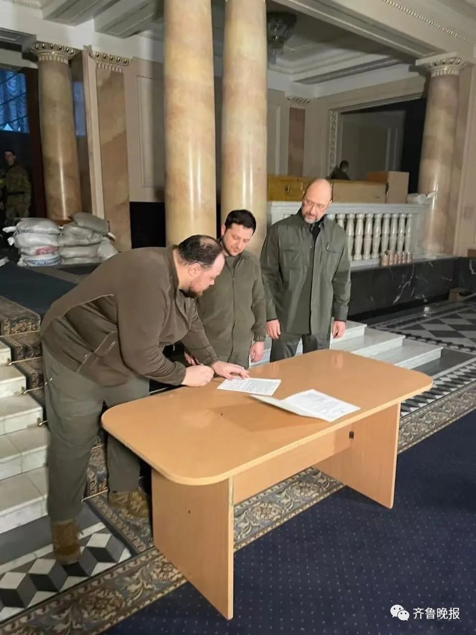 俄乌第一轮谈判结束！发布会上说了这些…中国首批公民开始从乌撤出！休闲区蓝鸢梦想 - Www.slyday.coM