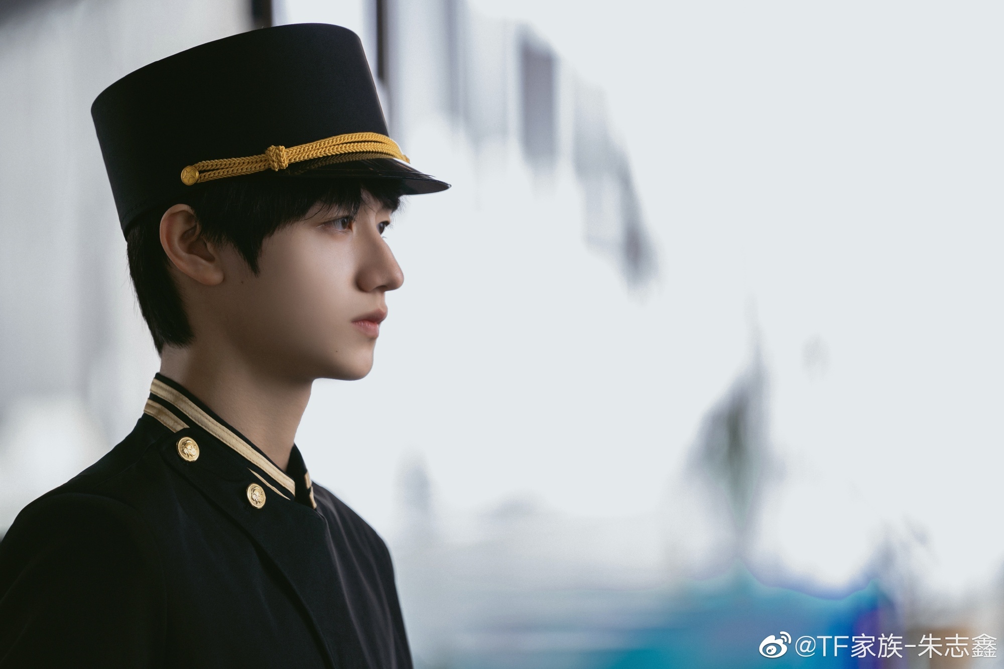 恭喜朱志鑫微博转评赞数据破亿啦从开通微博到数据破亿