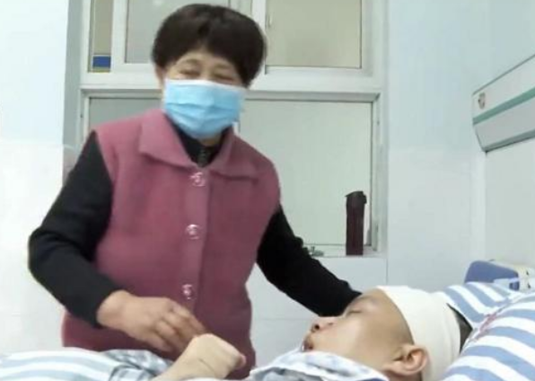 儿子出车祸,继母见死不救,也不让丈夫救他的亲儿子休闲区蓝鸢梦想 - Www.slyday.coM 儿子出车祸,继母见死不救,也不让丈夫救他的亲儿子休闲区蓝鸢梦想 - Www.slyday.coM