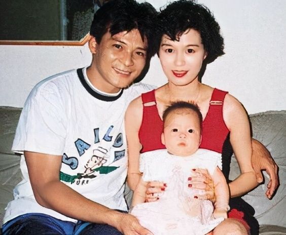 尚未走出伤痛黄日华女儿直言感谢苗侨伟夫妇拍拖看缘分