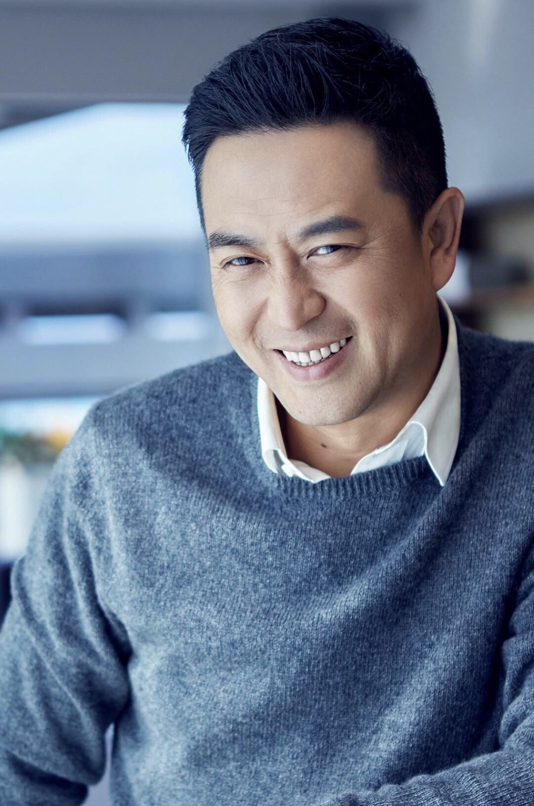 本是实力派演员却被忽略了20年张嘉译是怎么熬到今天的