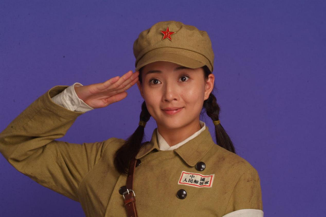 果然优秀的女演员,都想在话剧里磨一磨.