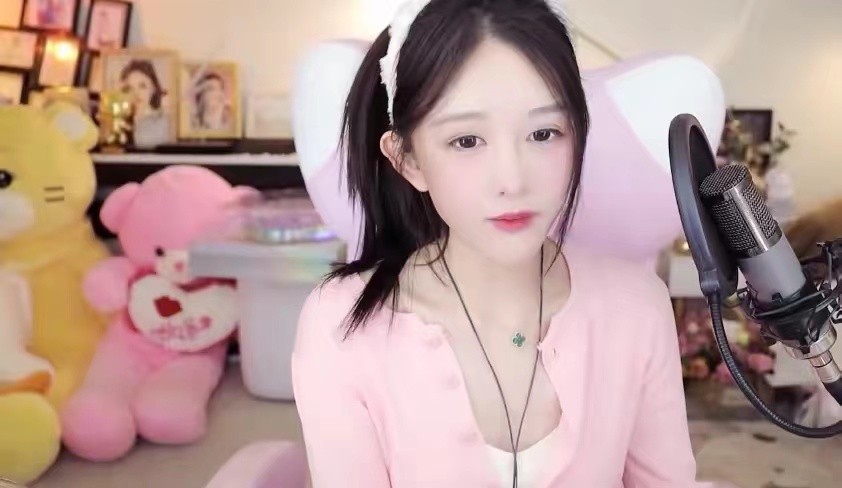 林七七被殷世航盛赞身材好,却惨遭回怼:你们这是职业素养吗?休闲区蓝鸢梦想 - Www.slyday.coM 林七七被殷世航盛赞身材好,却惨遭回怼:你们这是职业素养吗?休闲区蓝鸢梦想 - Www.slyday.coM