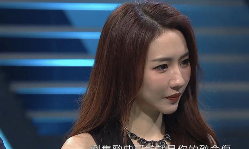 单立文凭什么直言冯允谦入行多年无代表曲批评菊梓乔被嘲讽