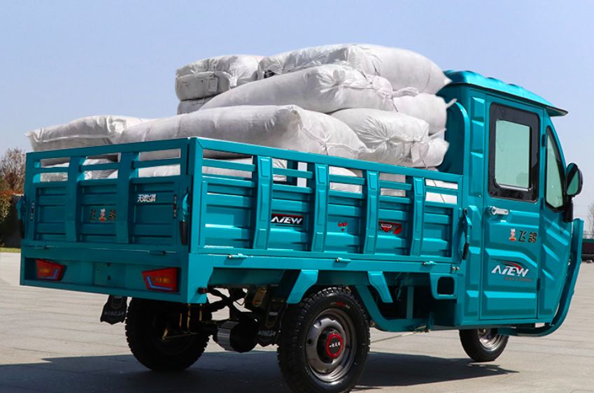 宗申,飞鸽半篷电动三轮车来了,最大载重2500斤,品质耐用开7年-新浪汽