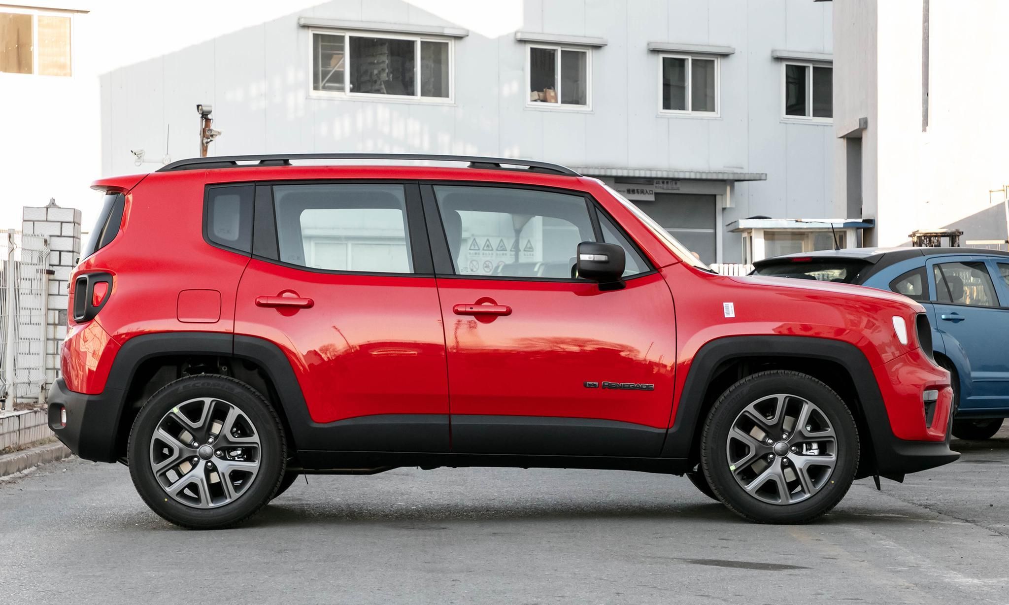 jeep自由侠小型suv配13t发动机都有哪些优缺点