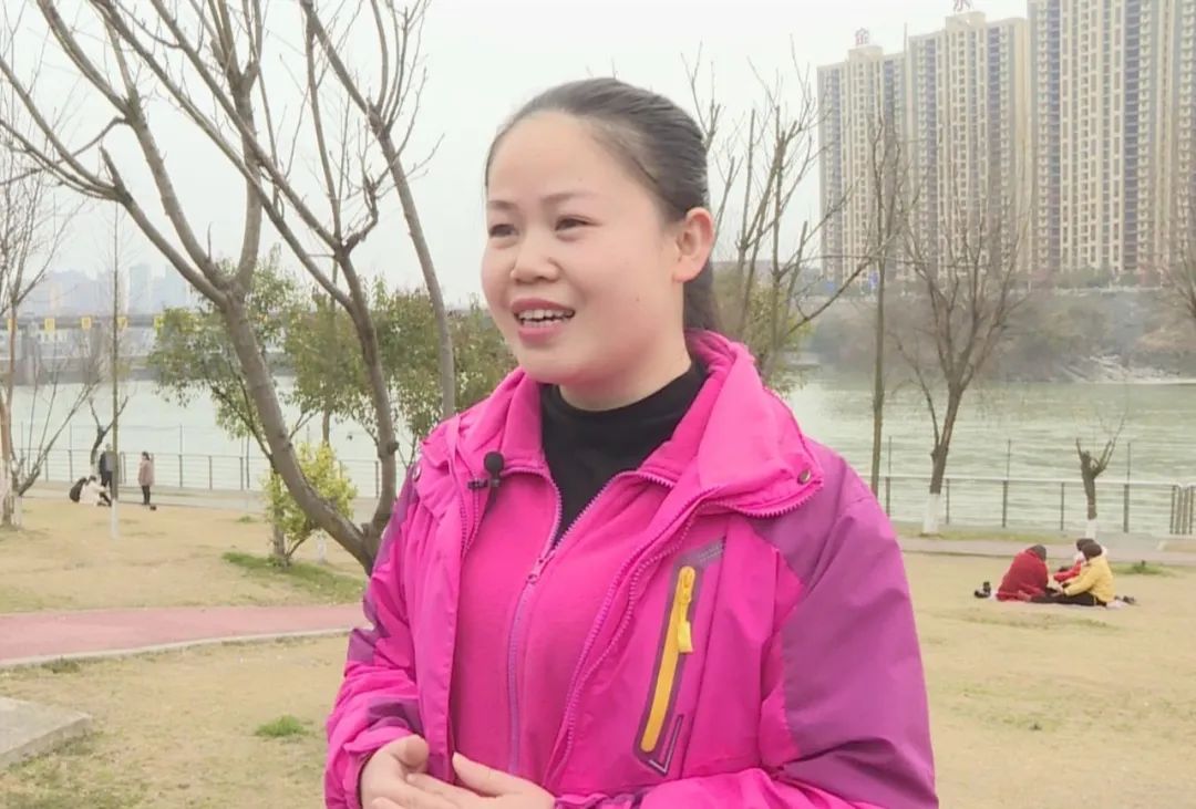 另一方面 也是为了三八妇女节的一个比赛做准备记者:曹丹 段姝编辑