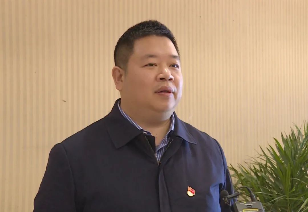 【渣渡镇党委书记 谢文军】我将把全会精神带回去 紧密结合渣渡镇实际