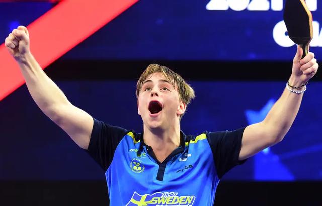 世界冠军连遭打击,两位新星正式崛起|国乒|蒂姆·波尔|达科_新浪新闻