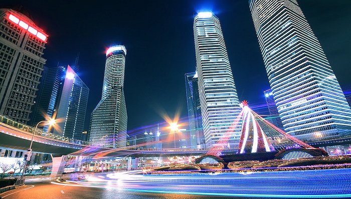 上海虹桥高速公路夜景.图片来源:图虫虹桥国际中央商务区"一周岁"了.