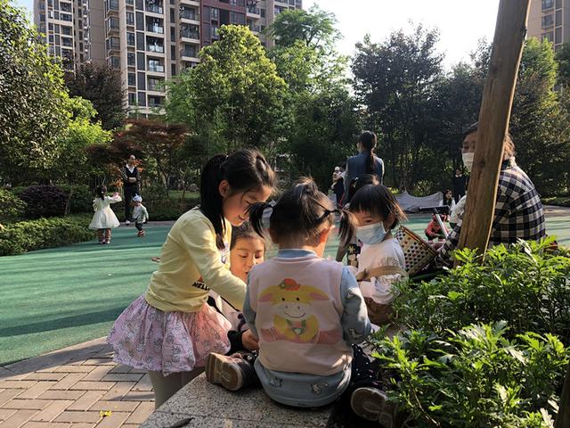 陪读究竟有多难？爸爸绝望的发声：我比20年前提高了20多分休闲区蓝鸢梦想 - Www.slyday.coM