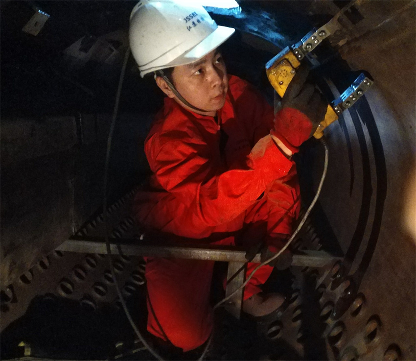 身边的榜样付志平守护国之重器安全的特检医生