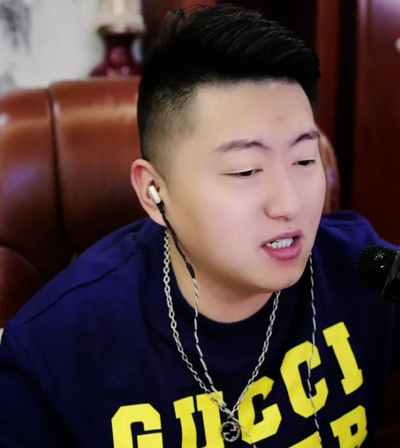 拿完签约费"就是玩",yy最"快乐"的主播,小洲说他最聪明|赵小磊|小洲|