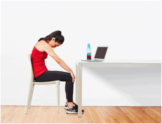 如何放松肩颈坐着拉伸就可以一定要试试