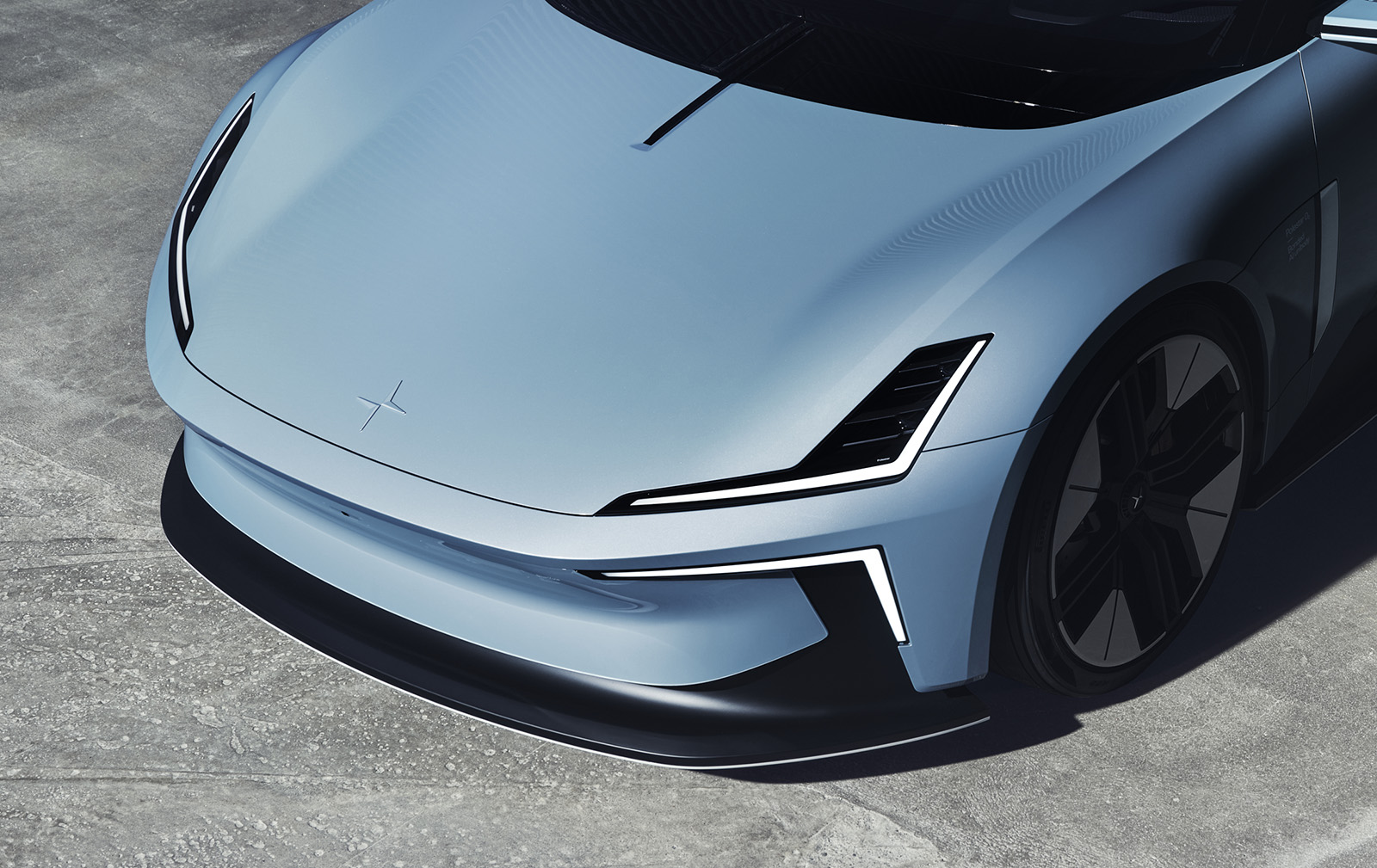 近日,极星发布了一款全新概念车——极星o2官图