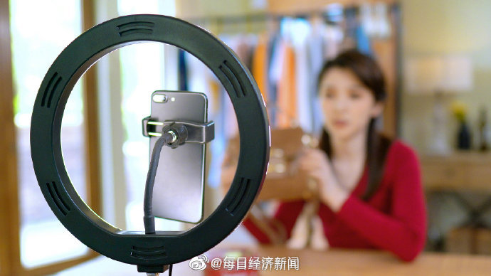 全国人大代表肖胜方：建议直播打赏设冷静期，三天内可撤回休闲区蓝鸢梦想 - Www.slyday.coM