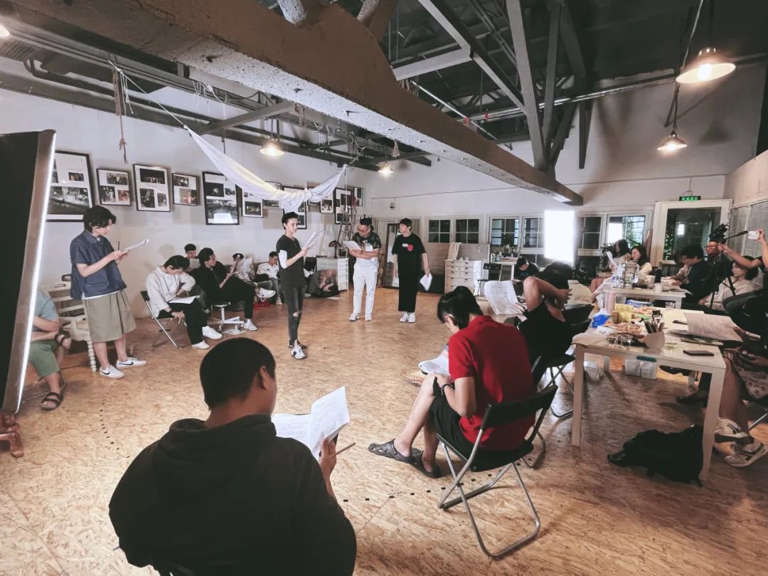 当张歆艺出演头发花白的“潘金莲”，观众泪水流下来，女人太难了休闲区蓝鸢梦想 - Www.slyday.coM