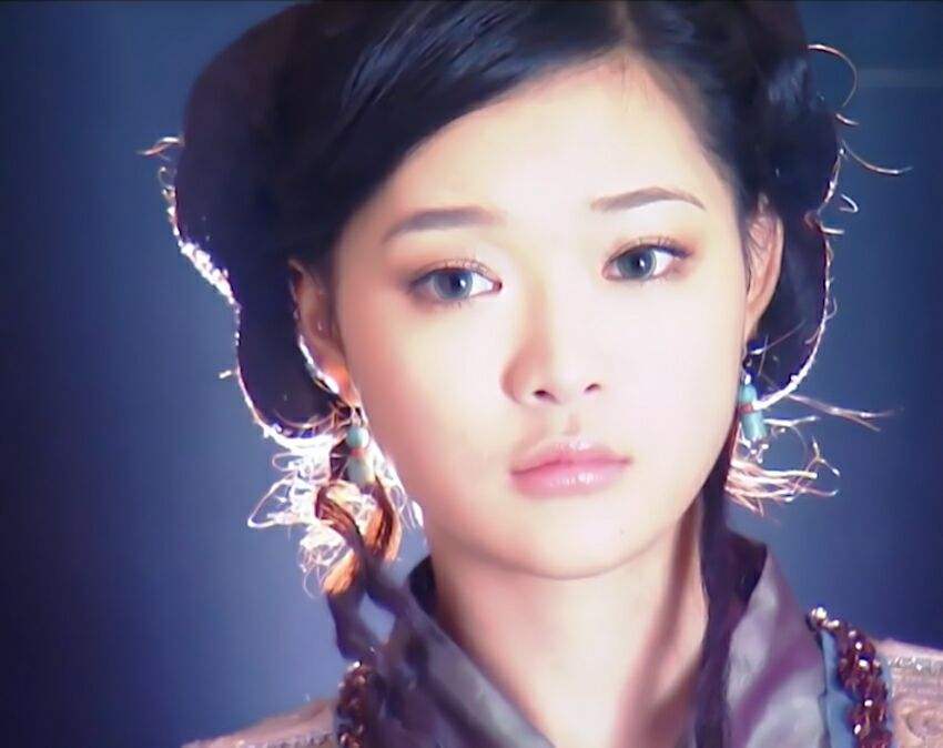 双儿何琢言自曝曾遭遇性骚扰对方将其拖到卫生间强行乱摸