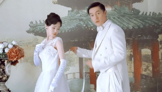 宋轶拍戏被骂导演不能拍走人胡歌用丝巾巧妙化解感动导演