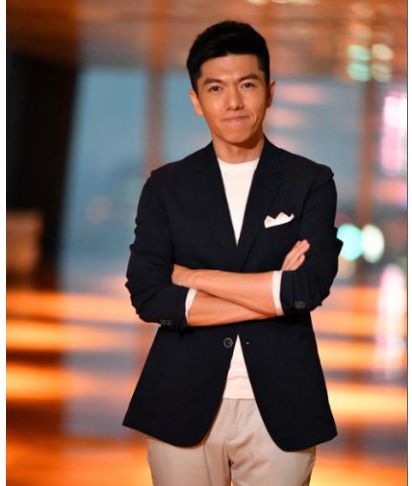 还记得主持人冯硕吗最近好像又帅了他不红是不是有点可惜了